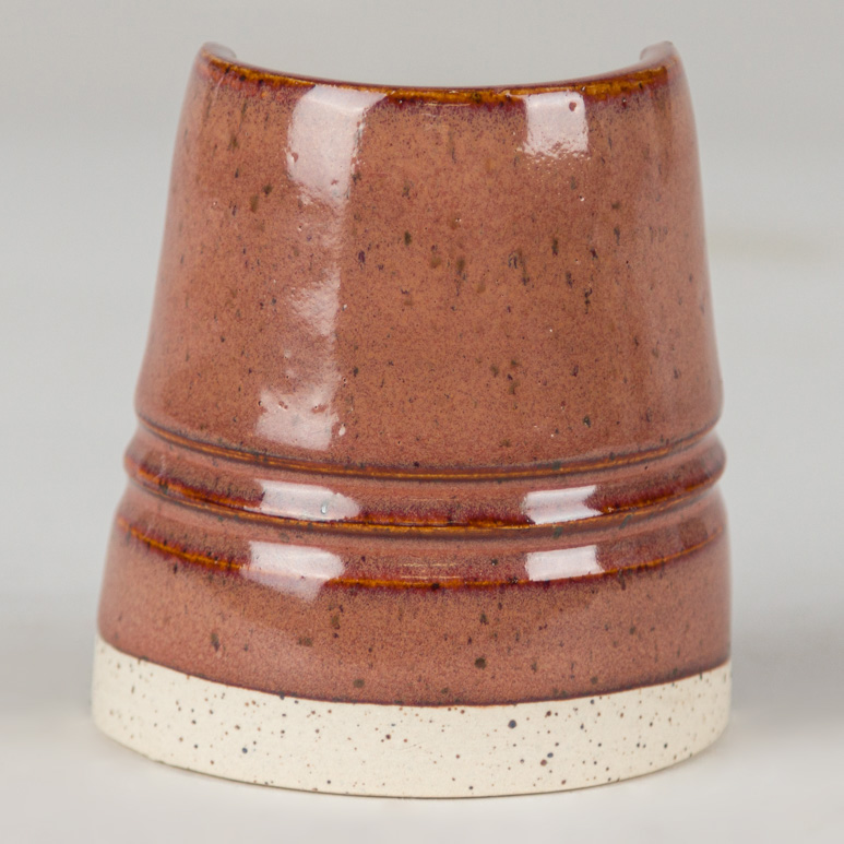 Arcilla moteada café · Cono 6 Oxidación